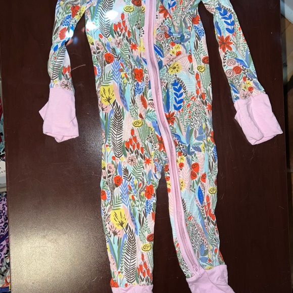 Little Sleepies 6-12 month bundle - Picture 3 of 10